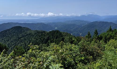 20210722武奈ヶ岳登りからの琵琶湖と比良.jpg